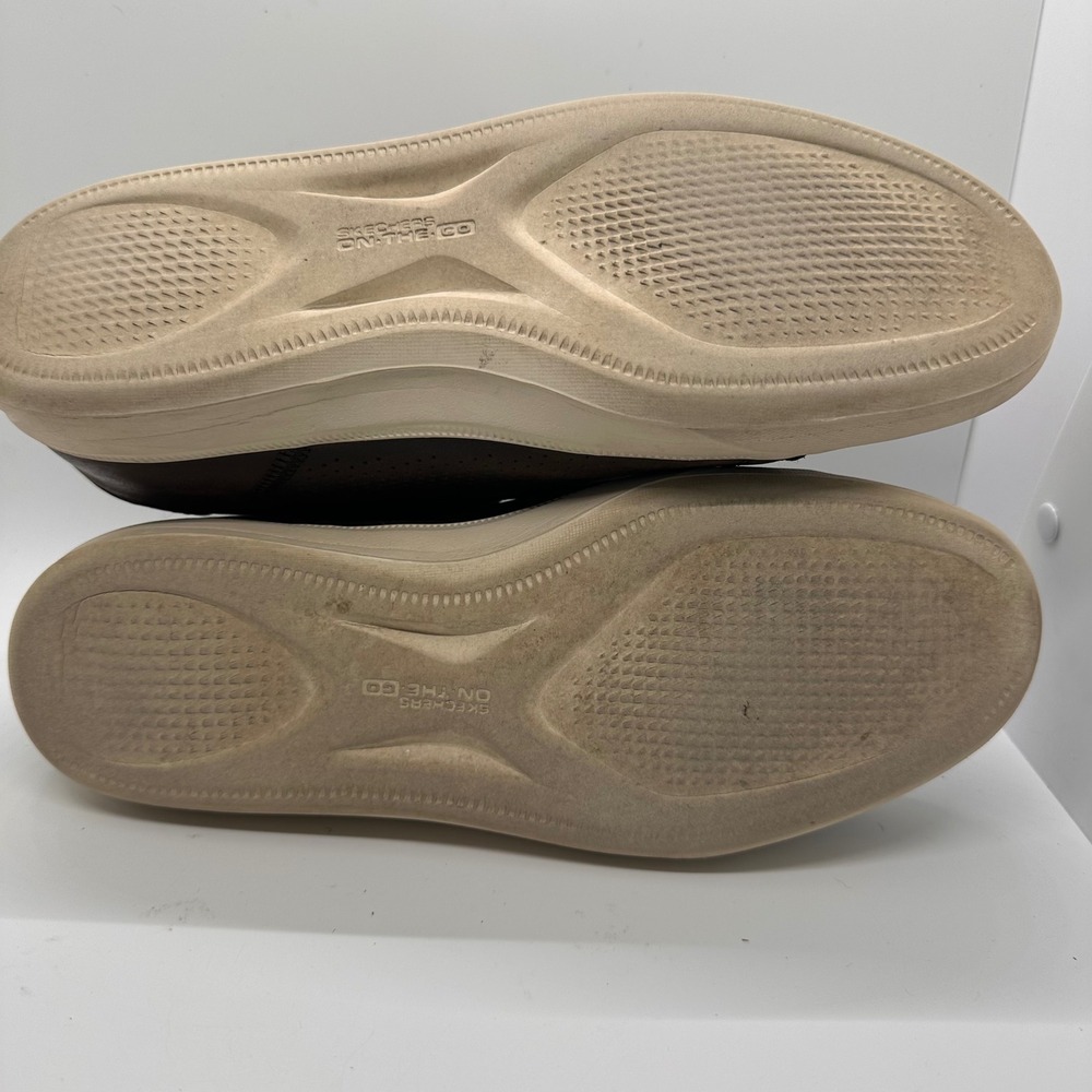 Skechers On-The-Go Leather Sneakers Casual Cushion Walking Shoes Brown Size 7.5 - Picture 11 of 12